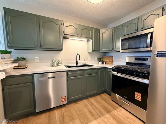 616 N Creek Drive, Painesville, OH 44077