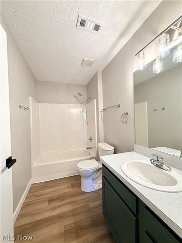616 N Creek Drive, Painesville, OH 44077