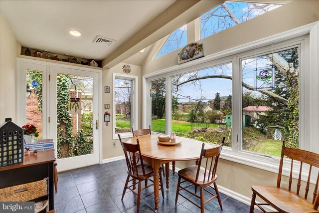 765 COUNTRY CLUB RD, York, PA 17403