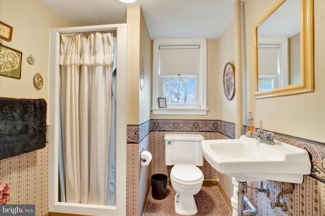 765 COUNTRY CLUB RD, York, PA 17403