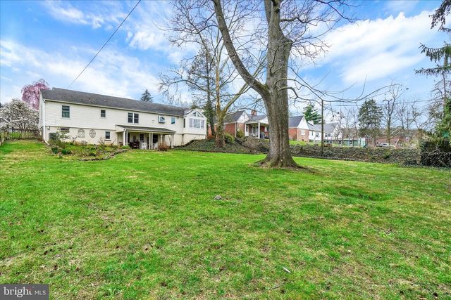 765 COUNTRY CLUB RD, York, PA 17403