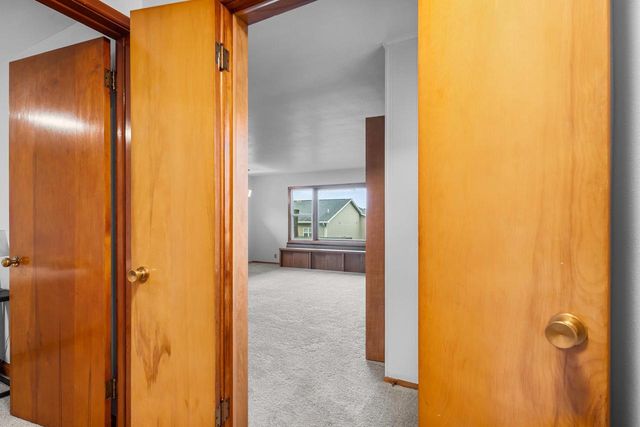 1112 LAWE STREET, Kaukauna, WI 54130