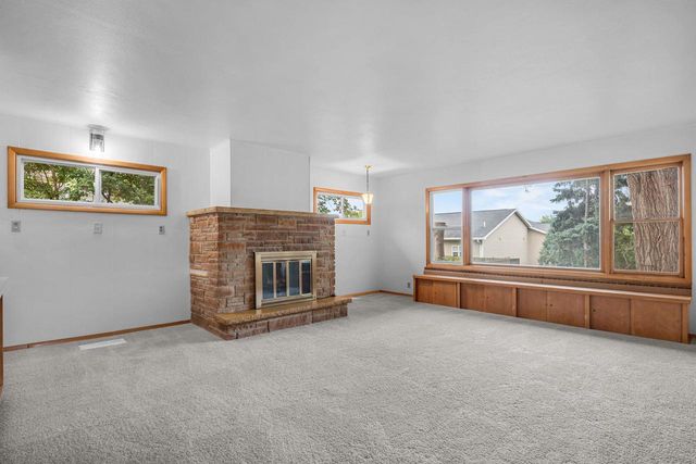 1112 LAWE STREET, Kaukauna, WI 54130