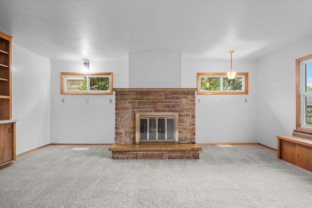 1112 LAWE STREET, Kaukauna, WI 54130
