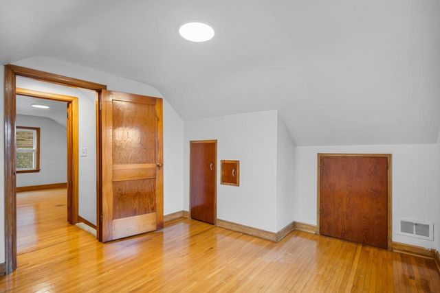 1112 LAWE STREET, Kaukauna, WI 54130