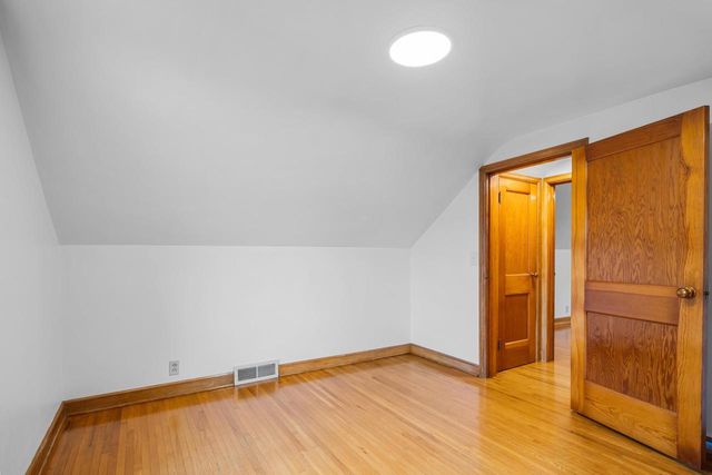 1112 LAWE STREET, Kaukauna, WI 54130