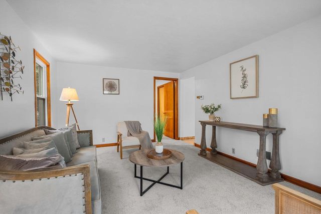 1112 LAWE STREET, Kaukauna, WI 54130