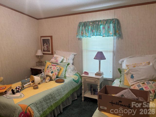 130 Wid Smith Road, Burnsville, NC 28714