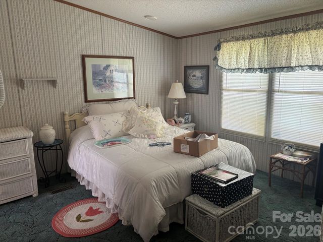 130 Wid Smith Road, Burnsville, NC 28714
