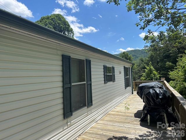 130 Wid Smith Road, Burnsville, NC 28714
