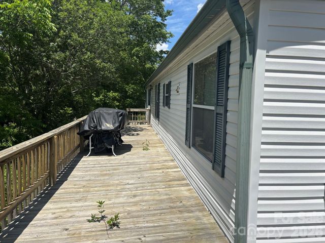 130 Wid Smith Road, Burnsville, NC 28714