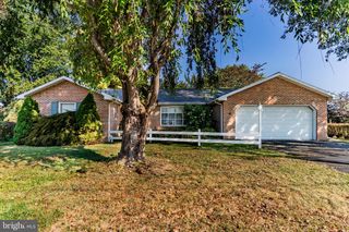 203 CUMBERLAND DRIVE, Carlisle, PA 17013