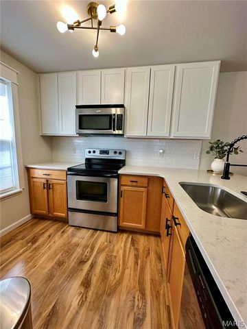 11202 Spring Creek Lane, O'fallon, MO 63368