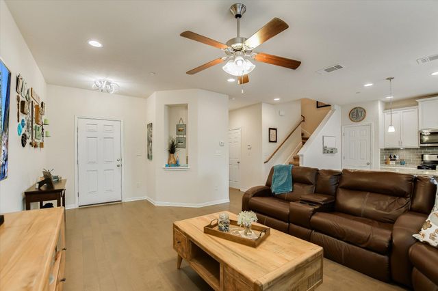 2304 S Lakeline BLVD 262, Cedar Park, TX 78613