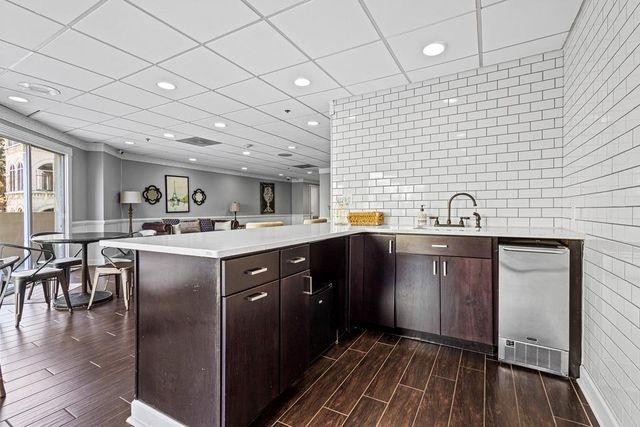 1 Biscayne NW Drive 804, Atlanta, GA 30309