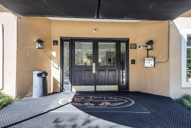 1 Biscayne NW Drive 804, Atlanta, GA 30309