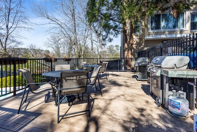 1 Biscayne NW Drive 804, Atlanta, GA 30309