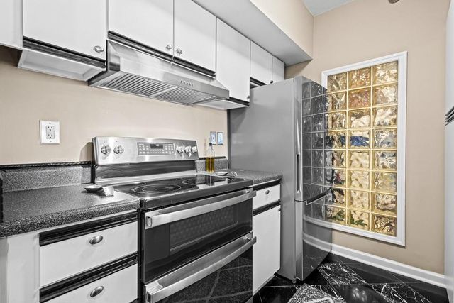 1 Biscayne NW Drive 804, Atlanta, GA 30309