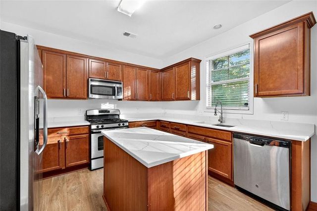 2517 KOLB MANOR SW Circle, Marietta, GA 30008