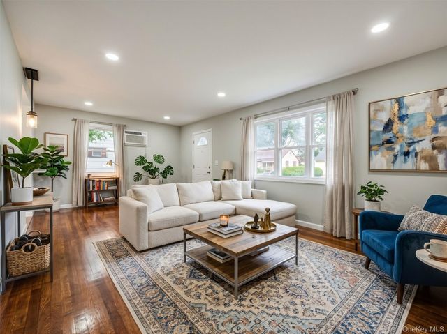 180 E Booker Avenue, Wyandanch, NY 11798