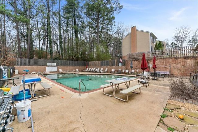 1085 New Haven Drive SW, Marietta, GA 30064
