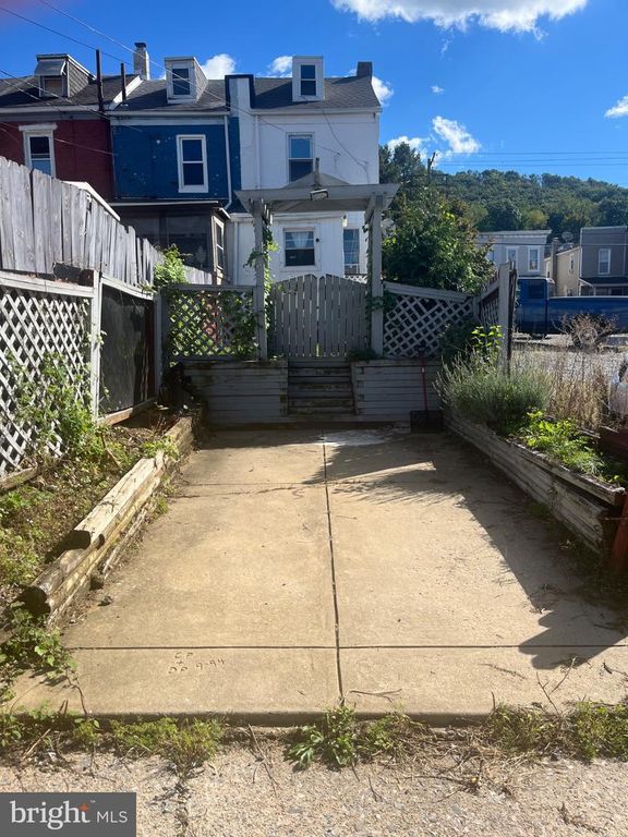 1429 COTTON, Reading, PA 19602