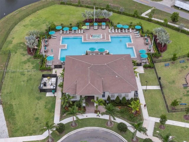 2409 NW 131st Cir, Miami, FL 33167