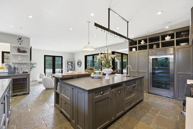 1711 Webster Street, Palo Alto, CA 94301