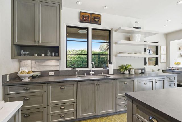 1711 Webster Street, Palo Alto, CA 94301