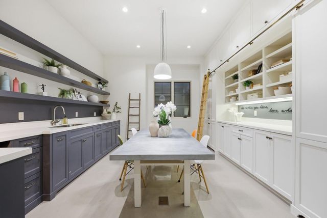 1711 Webster Street, Palo Alto, CA 94301