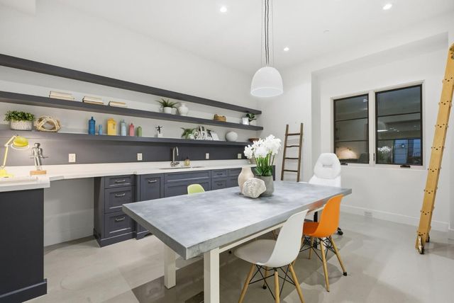 1711 Webster Street, Palo Alto, CA 94301