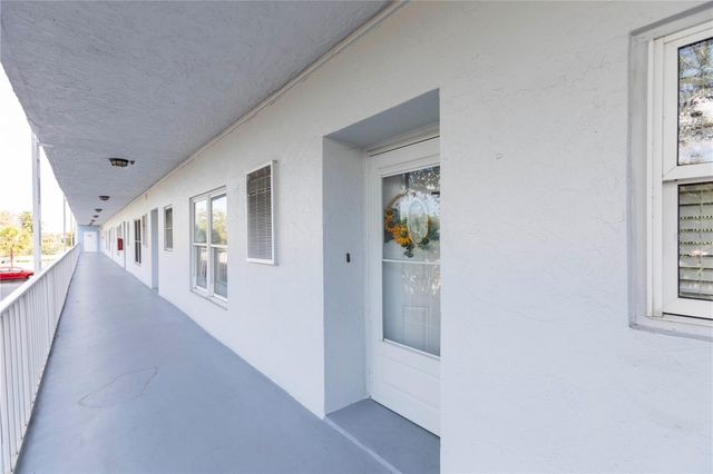 4939 FLORAMAR TERRACE 203, New Port Richey, FL 34652