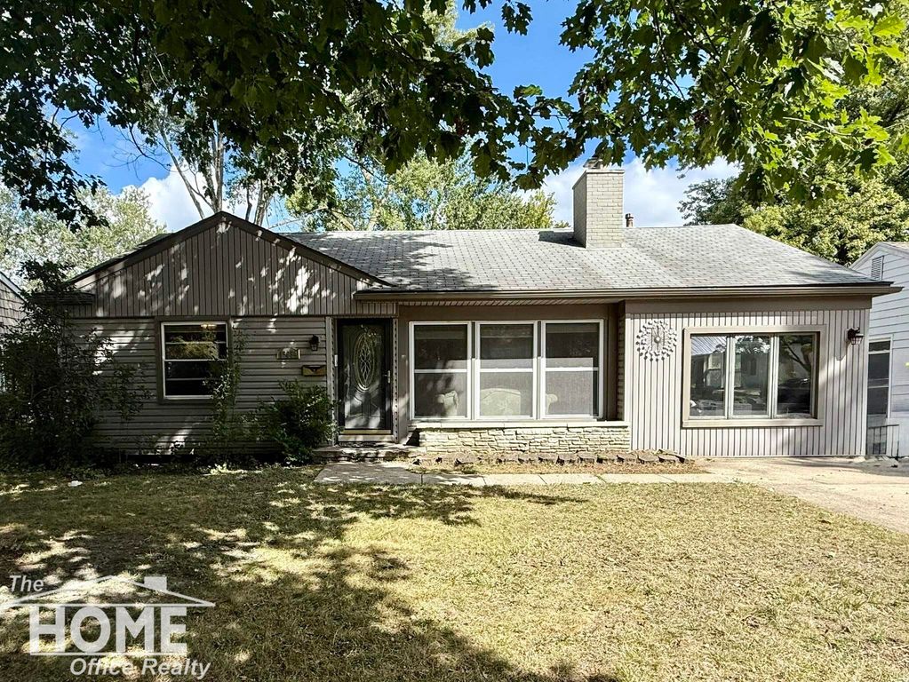 15654 Kirkshire Avenue, Beverly Hills, MI 48025