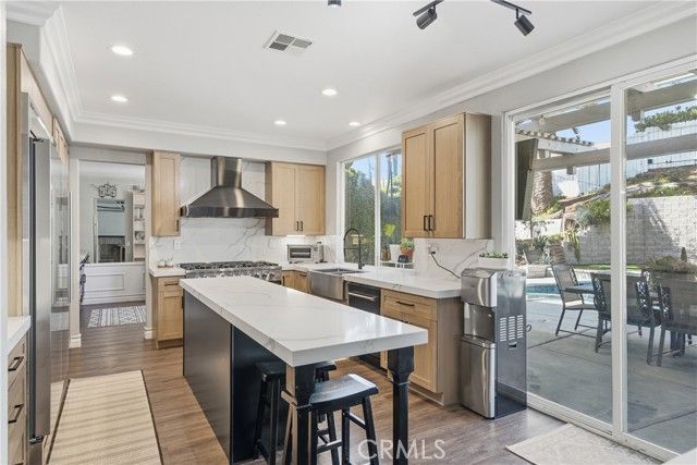 39855 Tinderbox Way, Murrieta, CA 92562