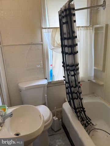 2610 W 7TH ST, Chester, PA 19013