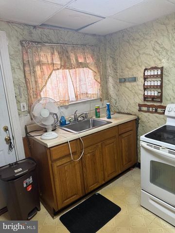 2610 W 7TH ST, Chester, PA 19013