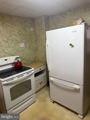 2610 W 7TH ST, Chester, PA 19013