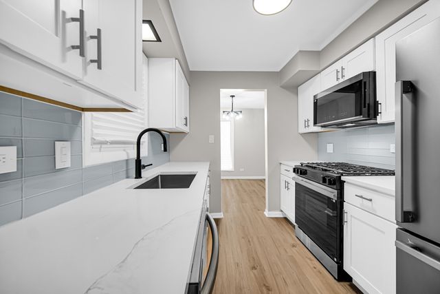 11601 S Laflin Street, Chicago, IL 60643