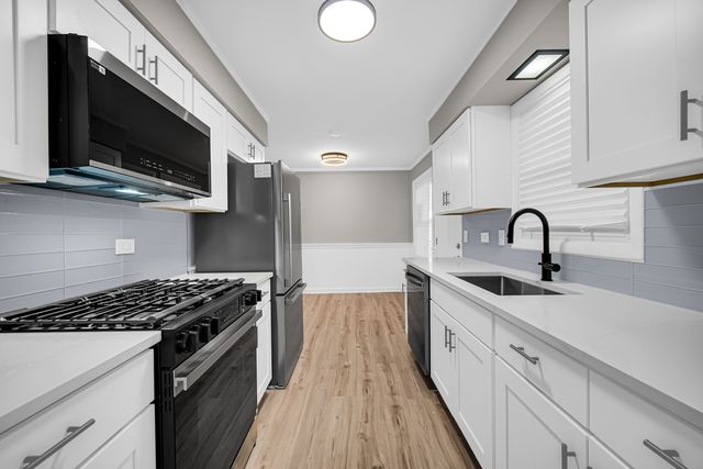 11601 S Laflin Street, Chicago, IL 60643