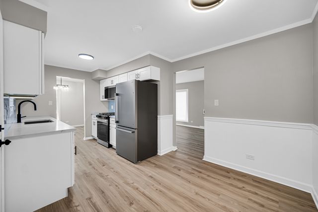 11601 S Laflin Street, Chicago, IL 60643