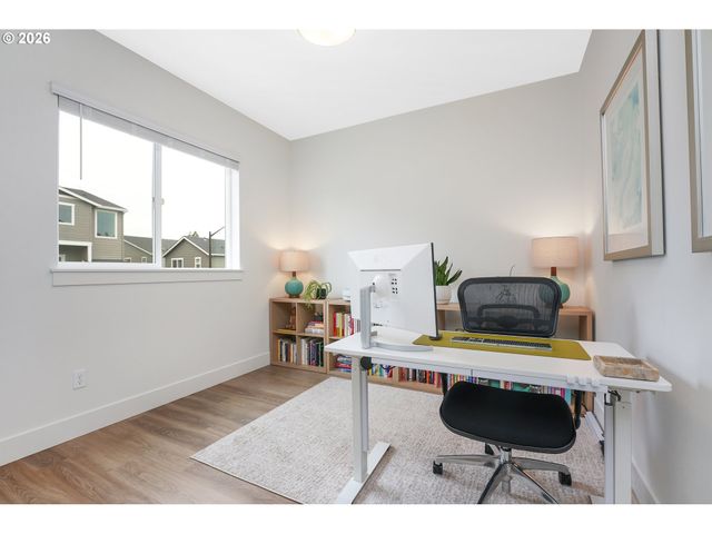 17237 Sw MINA Ln, Beaverton, OR 97003