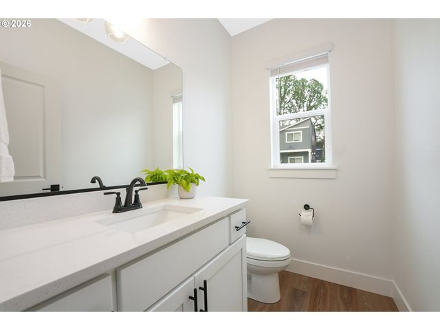 17237 Sw MINA Ln, Beaverton, OR 97003