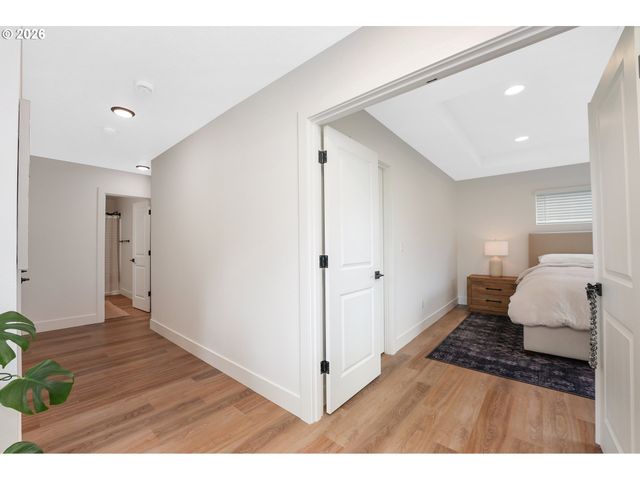 17237 Sw MINA Ln, Beaverton, OR 97003
