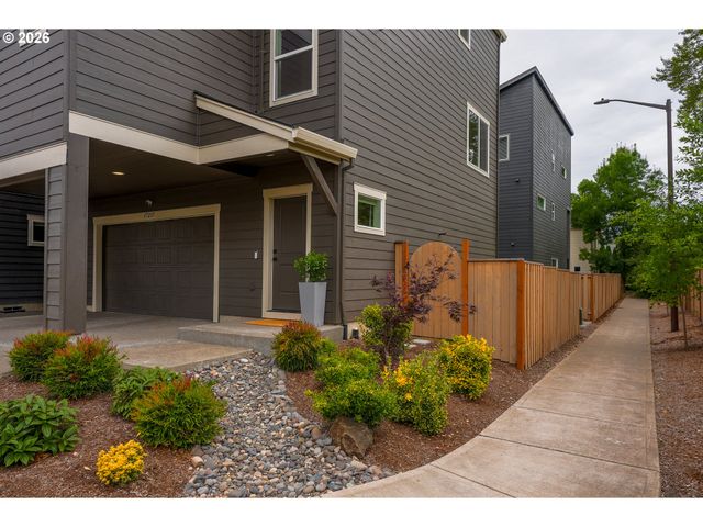17237 Sw MINA Ln, Beaverton, OR 97003