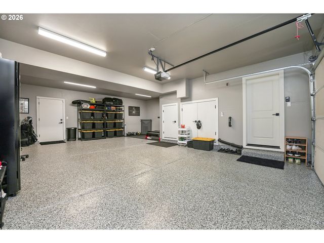 17237 Sw MINA Ln, Beaverton, OR 97003