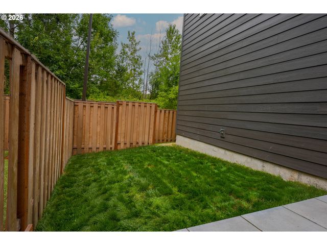 17237 Sw MINA Ln, Beaverton, OR 97003