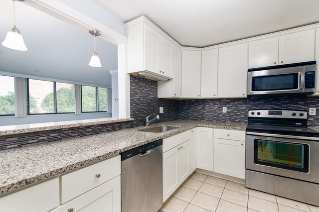77 Adams St 210, Quincy, MA 02169