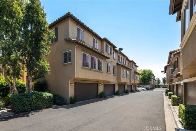 375 W Linden Drive, Orange, CA 92865