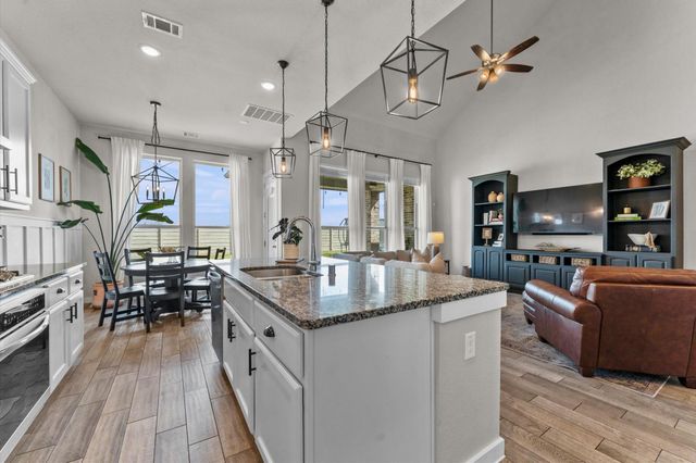 2127 Blackhawk Ridge Lane, Manvel, TX 77578