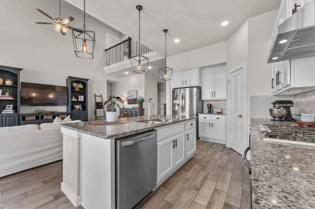 2127 Blackhawk Ridge Lane, Manvel, TX 77578